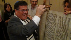 DSC00857 300x168 Temple Emanuel unrolls 250 year old Czechoslovakian Torah during Simchat Torah services, 10/7/2012